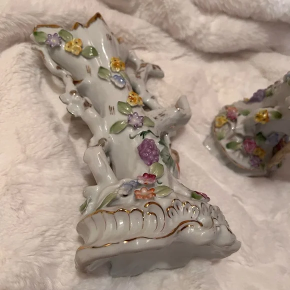 Vintage UCAGCO Porcelain Cherub Vases - Picture 7 of 11